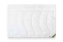 Całoroczna kołdra Outlast Aerelle® z technologią zapobiegającą przegrzewaniu, 135x200 cm
