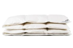 Kołdra puchowa z wysokiej jakości gęsiego pierza Silver Line Medium, 155x200 cm